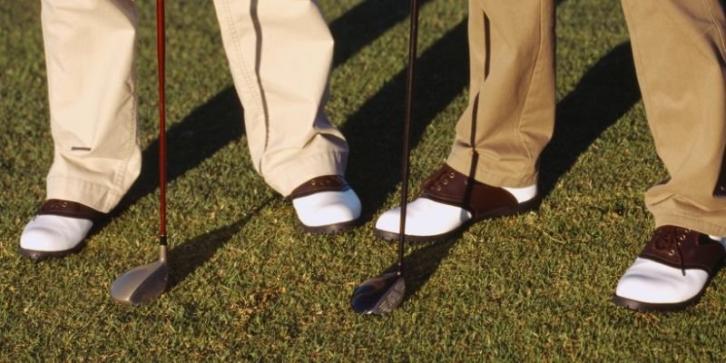 how to choose golfer shoes