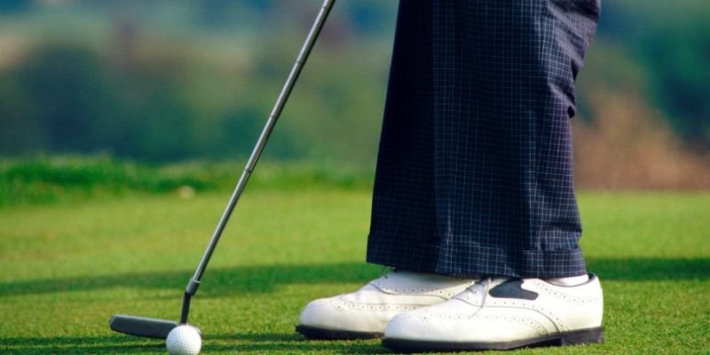 how to choose golfer shoes